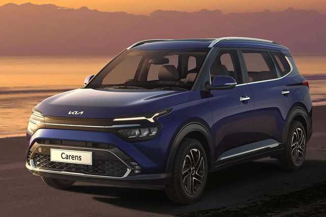 كيا تزيح الستار عن كارينز الجديدة كلياً 