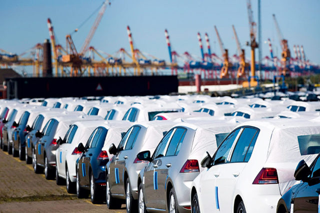 مطالبات بفتح باب استيراد السيارات الأوروبية من الخليج 