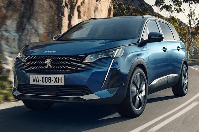 وكيل بيجو السابق يسعي للحصول على تعويض ضخم من الشركة الفرنسية