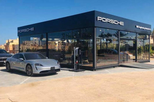 في الجونة : تجربة قيادة لطرازات بورش 