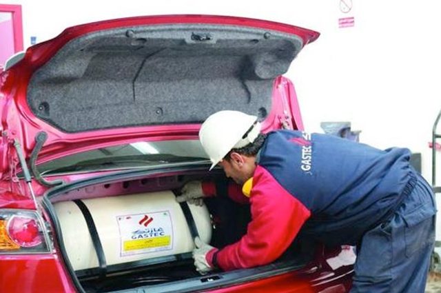 6050 سيارة يتم تسليمها في الاحلال وتوقعات بتحويل 2.76 مليون سيارة