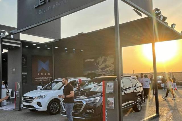 بالصور : تجارب قيادة لطرازات جيتور في Live Drive Xpo 