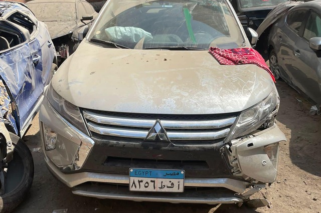 بالصور : عشرات السيارات في مزاد بيت التأمين المصري السعودية