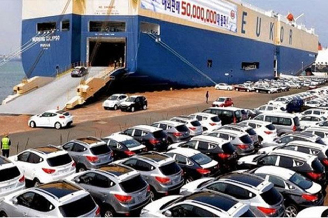 دخول 1648 سيارة ملاكي لمصر من جمرك السويس في أغسطس