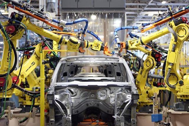 مصر تجهز لإطلاق استراتيجية لصناعة السيارات 