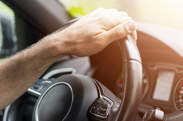 ما أنسب مبلغ شهري لشراء سيارة بالتقسيط ؟ 