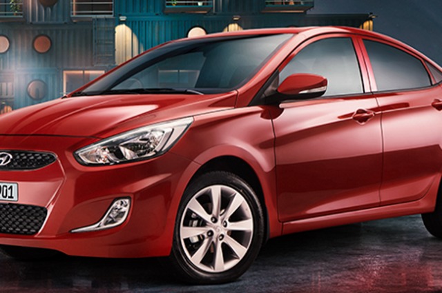 رئيس الجمهورية يوصي بجدول زمني لتسليم السيارات في الاحلال