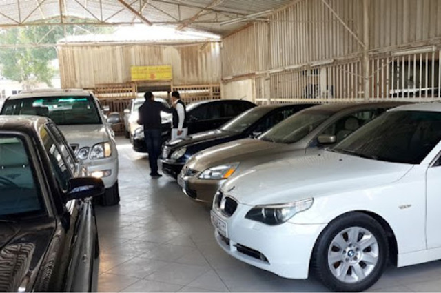 استمرار خطابات الانذارات لمعارض السيارات بمصر