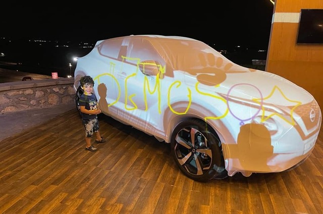 تجربة قيادة لسيارات نيسان جوك في الساحل الشمالي وتلوين سياراتها