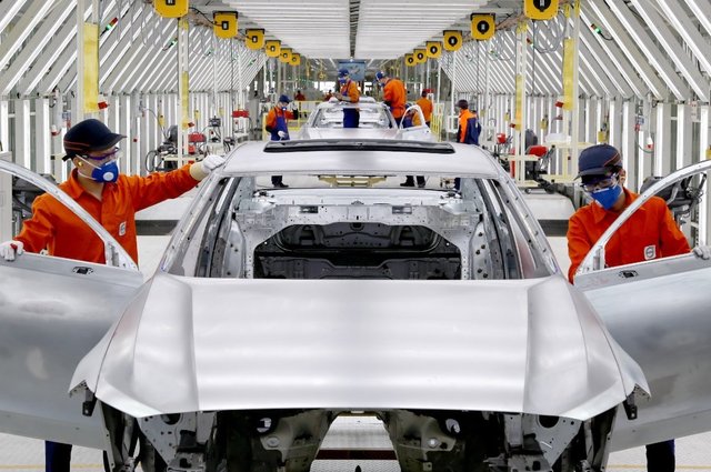 قرار جديد بخصوص تصدير السيارات من مصر للعالم