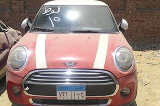 ميني كوبر وBMW في مزاد جديد