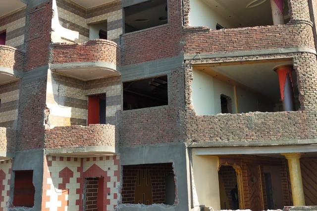 متابعة لإزالة عقار جديد لتوسعة الطريق الدائري 