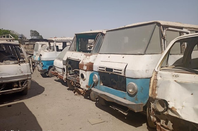 بالصور : أهم الميكروباصات في مزاد سيرفيس القاهرة الكبرى