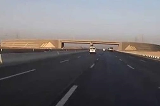 تعرفوا على التحويلات المرورية بسبب الغلق في الطريق الصحراوي الشرقي