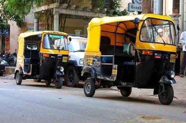 تشكيل لجنة لتحديد طرق تنفيذ مشروع احلال التوك توك