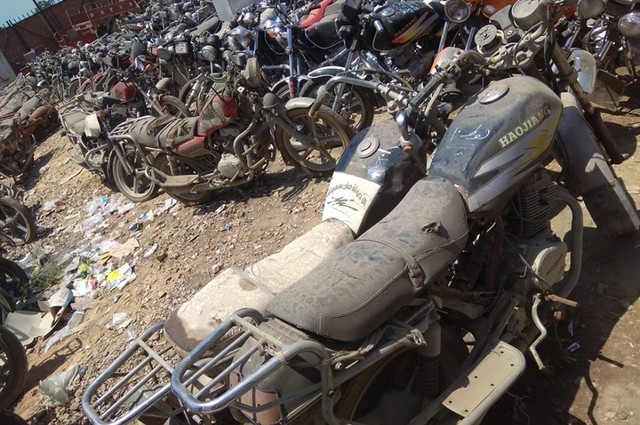 مزاد لأتوبيس وموتوسيكلات من نادي مدينة نصر الرياضي