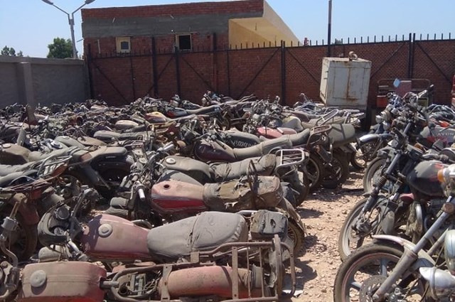 مزاد للنيابة العامة يضم دراجات النارية في 5 أبريل 2021