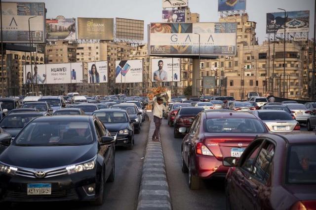 وزارة المالية تعلن تقليل مدة تملك السيارة لعامين في الاحلال