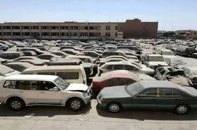 30 سيارة لم يتم بيعها في مزاد جمرك مطار القاهرة