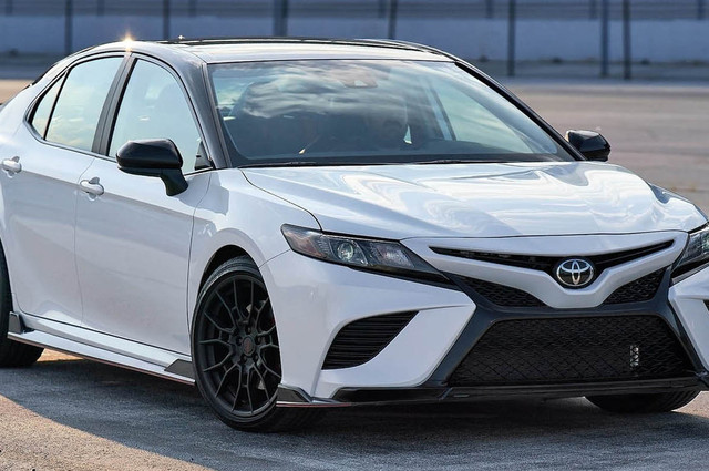 تويوتا كامري تتعرض لزيادة سعرية في مصر 