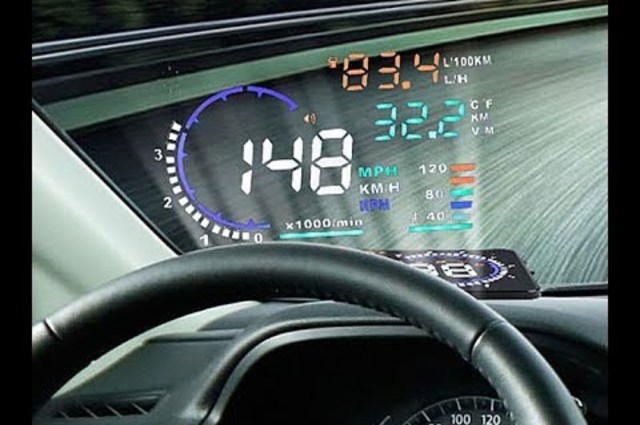 مهندس مصري يقدم برنامج جديد للسيارات