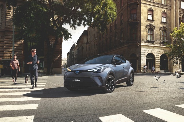 تويوتا CH-R الفيس ليفت تصل مصر بسعر 445 ألف جنيه