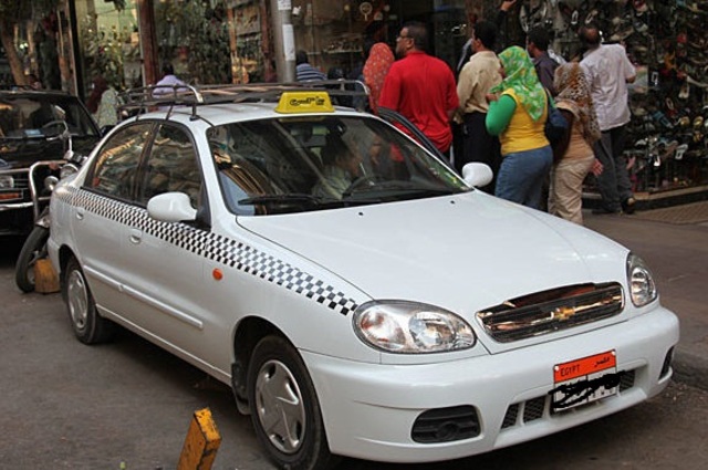 دعوة اعادة تقييم سعر التاكسي الابيض تتأجل الي 27 فبراير