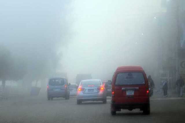 غلق عدد من الطرق في مصر بسبب الشبورة في الصباح الباكر