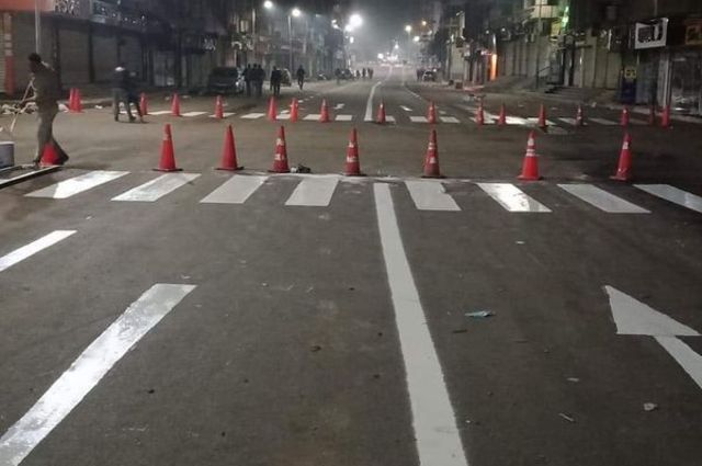 حملات لرفع السيارات القديمة وتخطيط الطرق في الجيزة