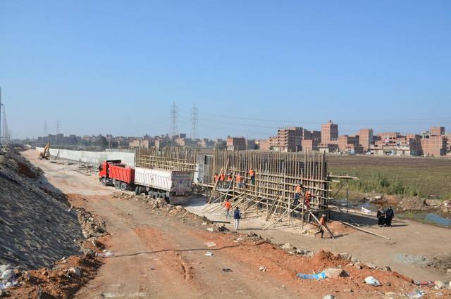 متابعة لأعمال توسعة الطريق الدائري حول القاهرة الكبرى بطول 106كم 