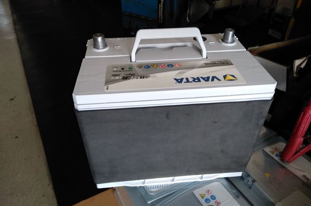 طرق الحفاظ على بطارية السيارة