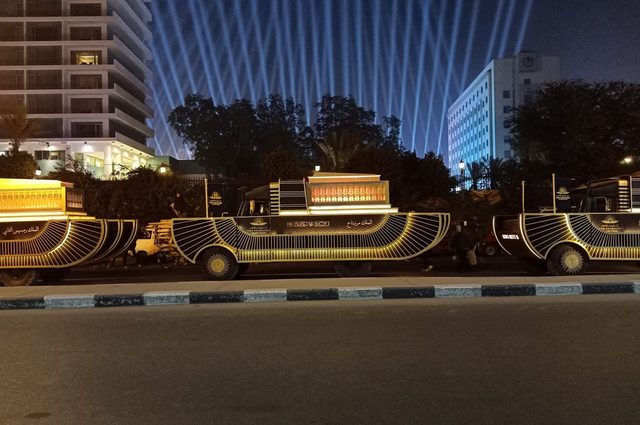 مركبات جديدة بتصميم فرعوني لنقل المومياوات الملكية