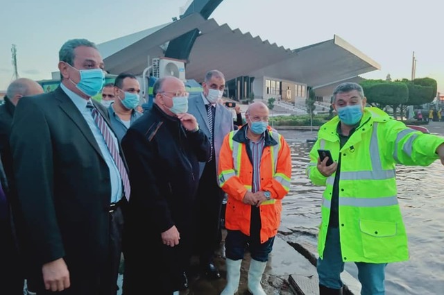 شوارع القاهرة تعاني اليوم من الأمطار