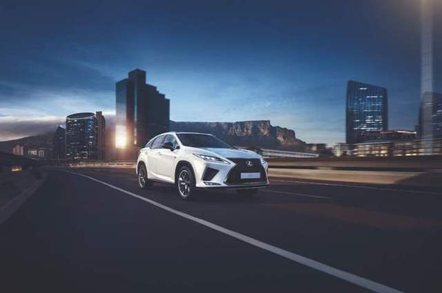 لكزس RX الجديدة الفاخرة تصل الي مصر