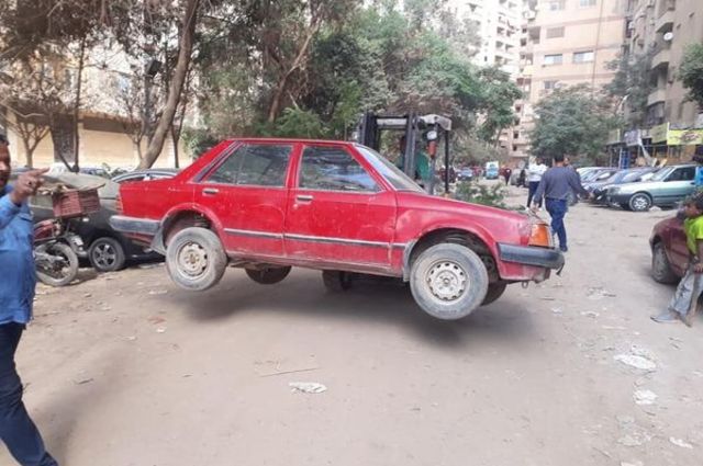 تطوير شوارع عديدة في الجيزة وحملات على السيارات القديمة بالقاهرة