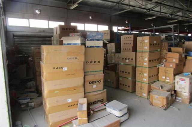 قطع غيار واسكوتر وتكاتك في مزاد جمرك سفاجا وأسوان وبورسعيد ودمياط 