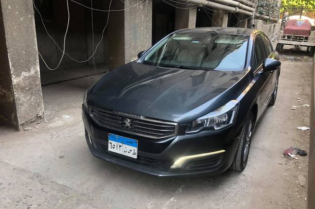 2 سيارة بيجو 508 للبيع في مزاد جديد