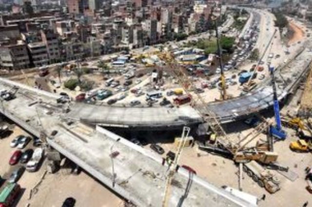 بدء انشاء كوبري شارع العشرين في القاهرة