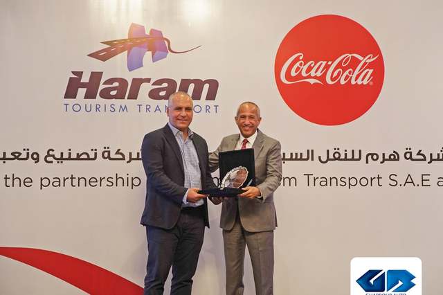 هرم للنقل السياحي تتعاقد مع كوكاكولا مصر على أكثر من 600 سيارة بنظام التأجير 
