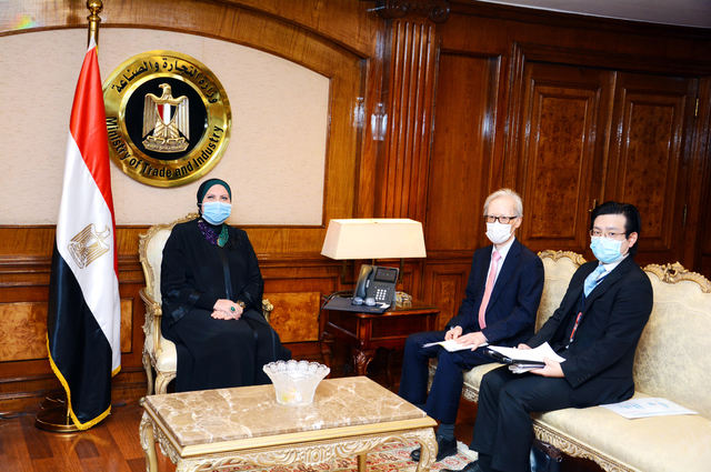 تعاون مرتقب بين مصر واليابان فى مجالات صناعة السيارات 