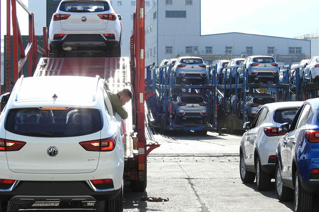 ارتفاع مرتقب في أسعار السيارات الأوروبية بمصر