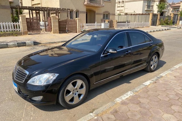 مرسيدس S500 وأوكتافيا وصني في مزاد خاص