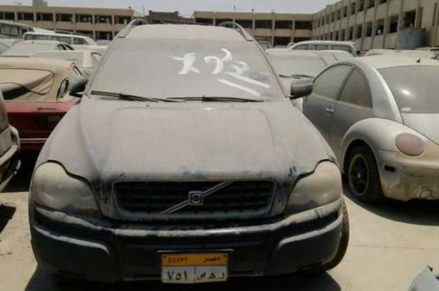 سيارات فاخرة في مزاد جمرك السلوم بمصر