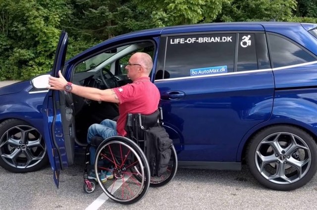 حرمان من يشتري سيارة من أصحاب الاحتياجات الخاصة من معاش تكافل وكرامة