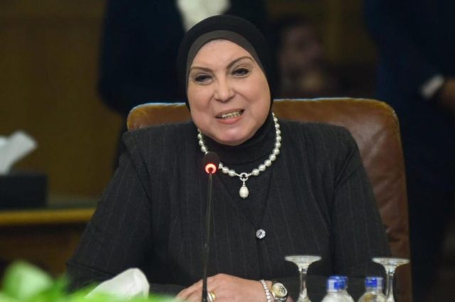 وزير الصناعة : إحلال وتحويل السيارات للغاز منصب على الأجرة والميكروباص