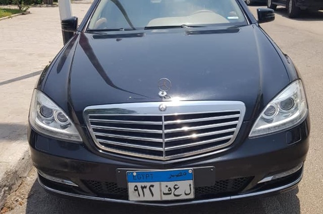 بالصور : مزاد على مرسيدس S350 وهيونداي سولاريس
