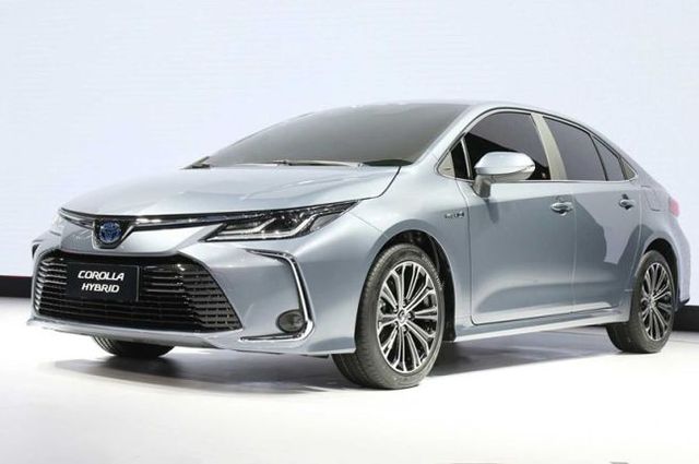 تقديم تويوتا كورولا هايبرد 2021 بمصر