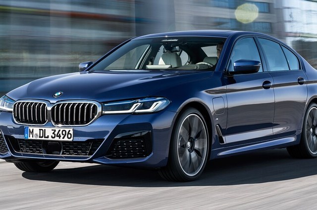 تقديم BMW الفئة الخامسة موديل 2021 في مصر