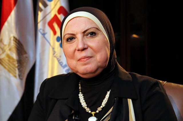 وزيرة الصناعة : احلال السيارات الملاكي القديمة يشمل مليون و800 ألف سيارة