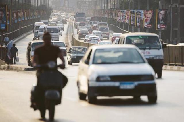خبير : مصر بها 12 مليون سيارة قديمة وخطة الاحلال توفر استيراد الوقود